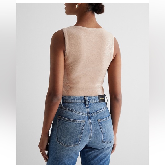 NWT Express Body Contour Sequin Crew Neck Bodysuit - Picture 4 of 6